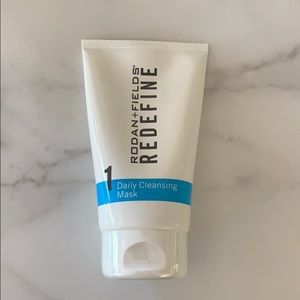 Rodan & Fields Redefine Daily Cleansing Mask